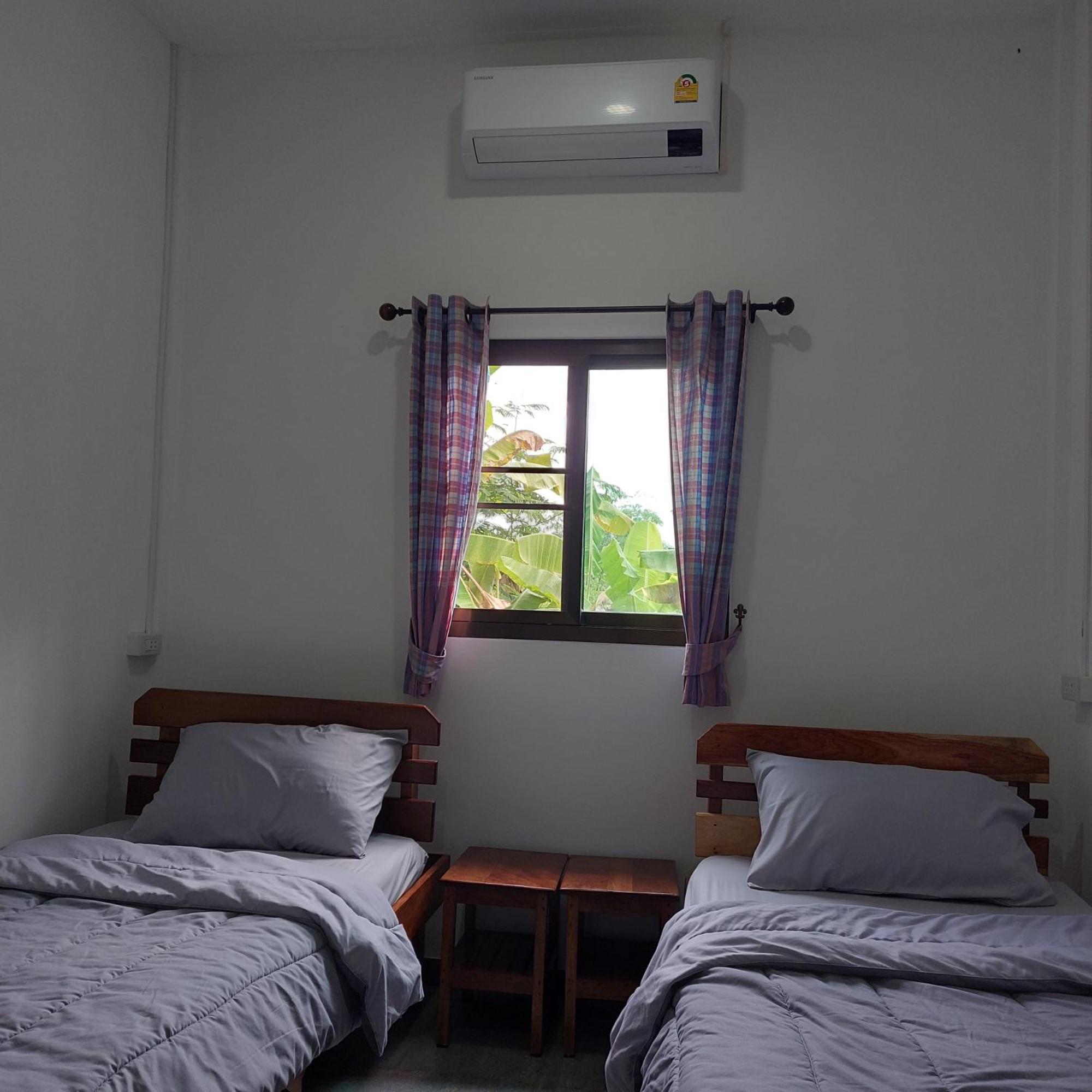 Yoga Homestay Seka Habitación foto